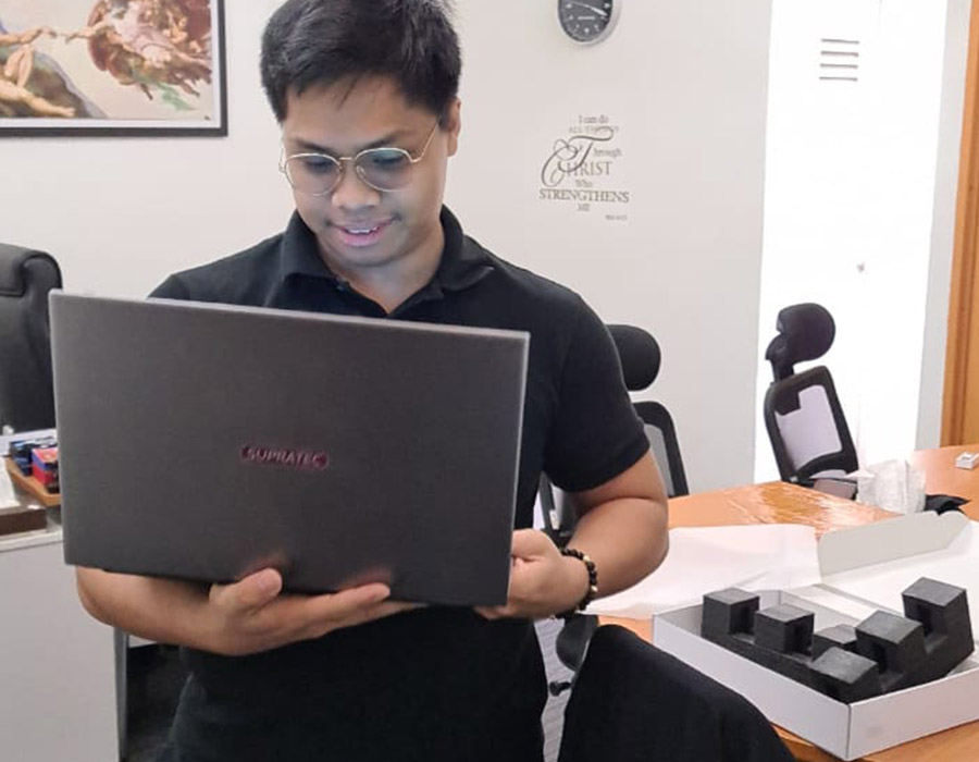 Laptop